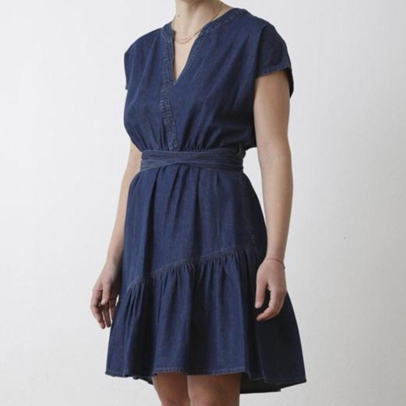 XIRENA DANI DRESS IN BLUE V NECK RUFFLED DENIM SIDE POCKETS M - Picture 1 of 15